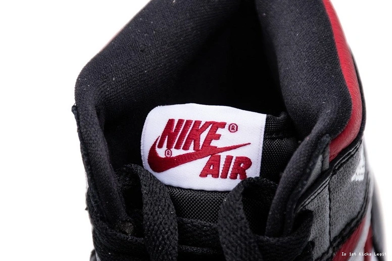 Retro High Jordan Red 555088-061 Gym Black  1 1101